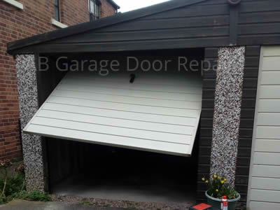another broken garage door fixed in Sutton-in-Ashfield